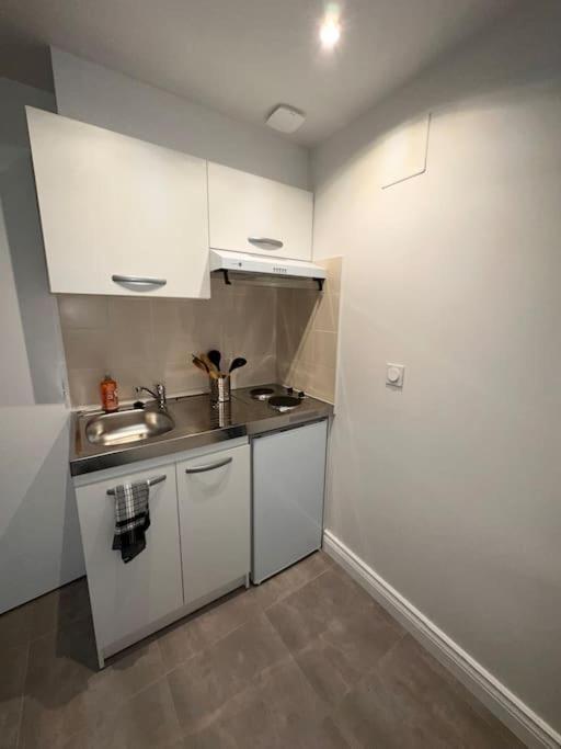 Studio 3 Au Coeur De Perigueux Apartment Luaran gambar